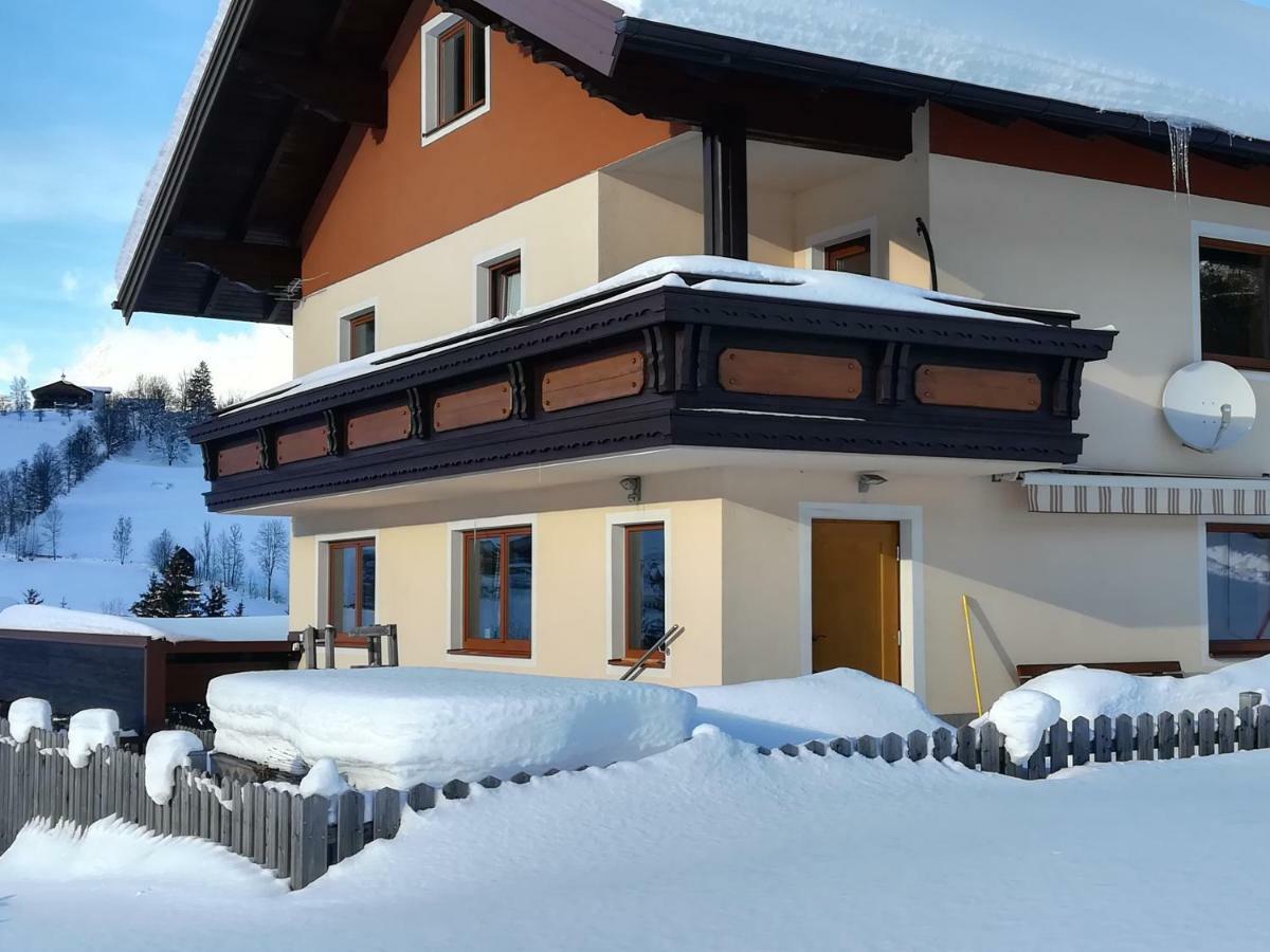 Ferienhaus Almfrieden Villa Schladming Bagian luar foto